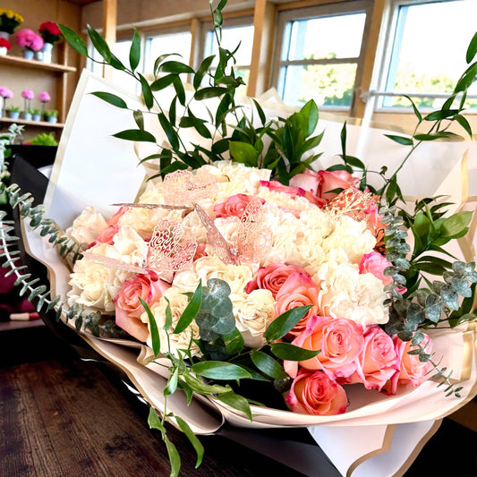 75 Pink & White Roses Bouquet